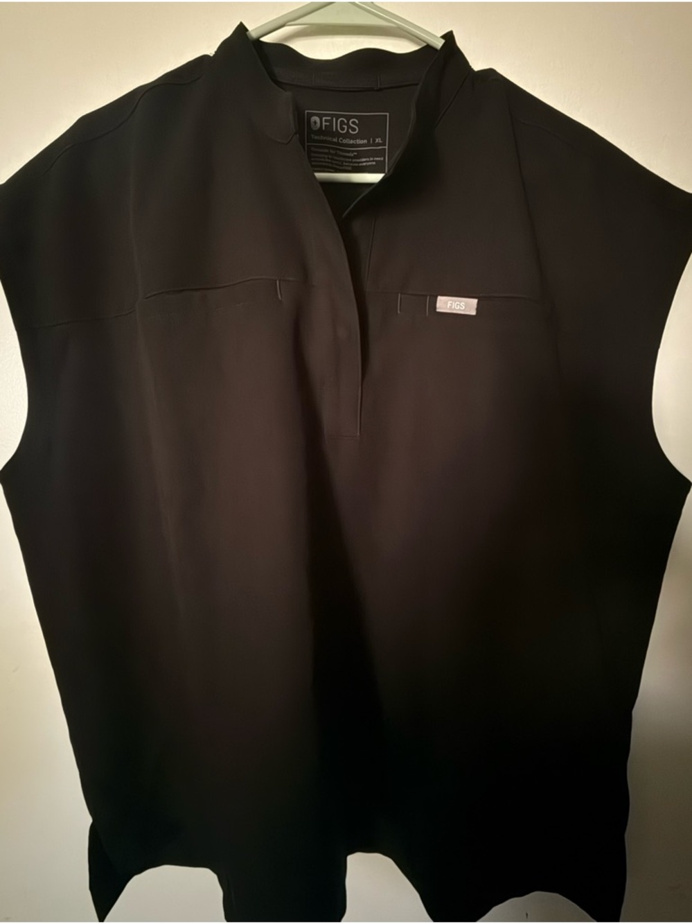 Figs Scrub Top - Black